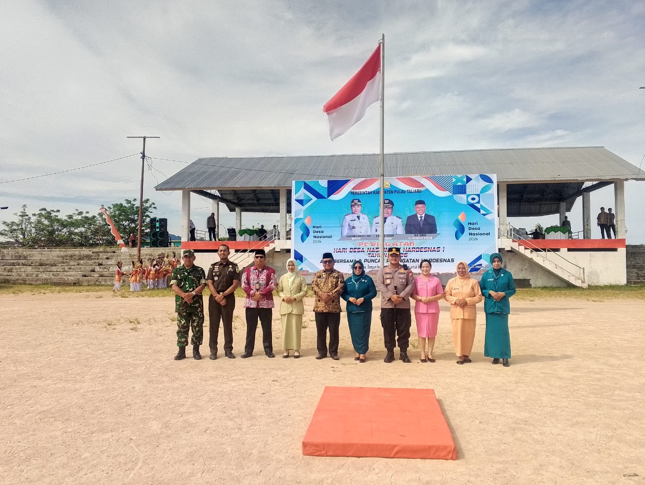 Foto bersama Forkopimda PEMDA Kab. Pulau Taliabu